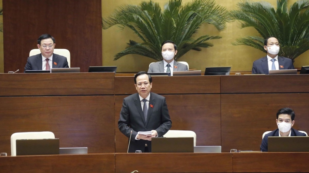 Quốc hội biểu quyết thông qua các luật, nghị quyết Quốc hội biểu quyết thông qua các luật, nghị quyết