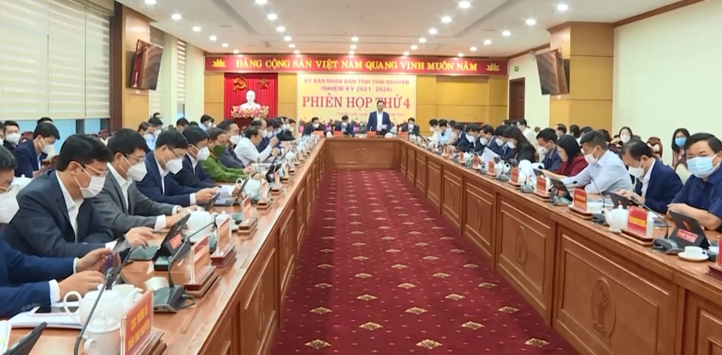 Phấn đấu mục tiêu tăng trưởng 8% giai đoạn 2021-2025 Phấn đấu mục tiêu tăng trưởng 8% giai đoạn 2021-2025