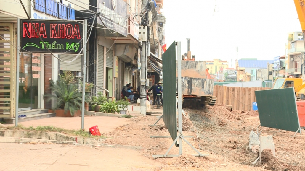 Khắc phục khó khăn trong sản xuất, kinh doanh do ảnh hưởng từ công trình đang thi công - đã ps cam 25.11 Khắc phục khó khăn trong sản xuất, kinh doanh do ảnh hưởng từ công trình đang thi công - đã ps cam 25.11