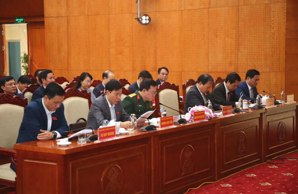 Trực tuyến: Kỳ họp thứ 12, HĐND tỉnh khóa XIII: Giải trình, chất vấn và trả lời chất vấn nhiều nội dung quan trọng Trực tuyến: Kỳ họp thứ 12, HĐND tỉnh khóa XIII: Giải trình, chất vấn và trả lời chất vấn nhiều nội dung quan trọng