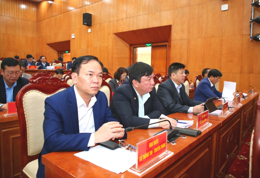 Trực tuyến: Kỳ họp thứ 12, HĐND tỉnh khóa XIII: Giải trình, chất vấn và trả lời chất vấn nhiều nội dung quan trọng Trực tuyến: Kỳ họp thứ 12, HĐND tỉnh khóa XIII: Giải trình, chất vấn và trả lời chất vấn nhiều nội dung quan trọng