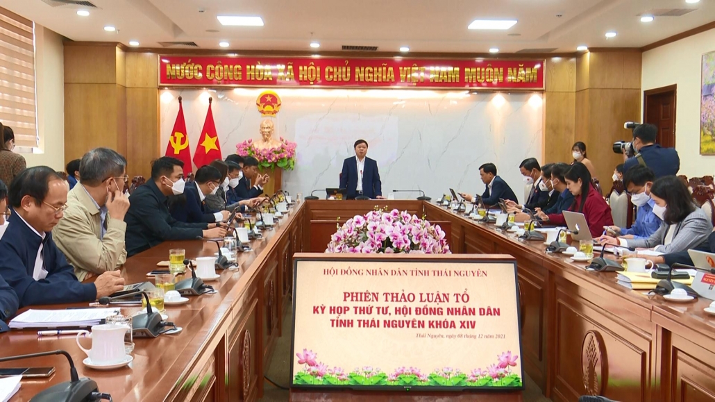 [Photo] Tập trung thảo luận, cho ý kiến vào các báo cáo, tờ trình, dự thảo nghị quyết trình tại Kỳ họp