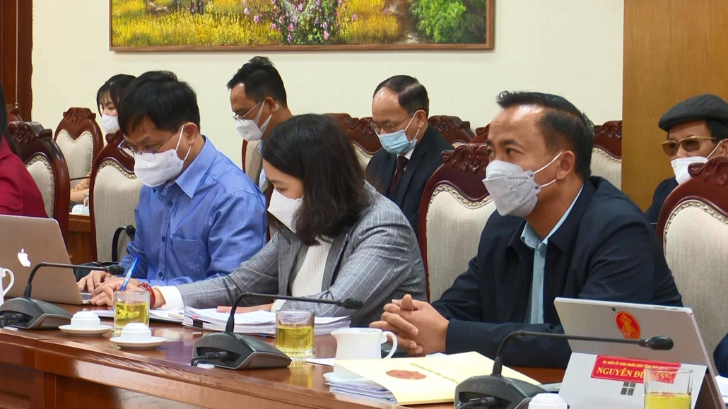 [Photo] Tập trung thảo luận, cho ý kiến vào các báo cáo, tờ trình, dự thảo nghị quyết trình tại Kỳ họp