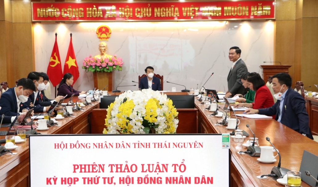 [Photo] Tập trung thảo luận, cho ý kiến vào các báo cáo, tờ trình, dự thảo nghị quyết trình tại Kỳ họp
