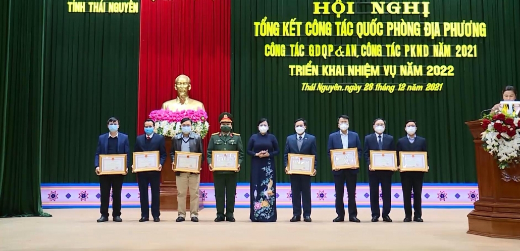 Hoàn thành xuất sắc nhiệm vụ quốc phòng địa phương năm 2021