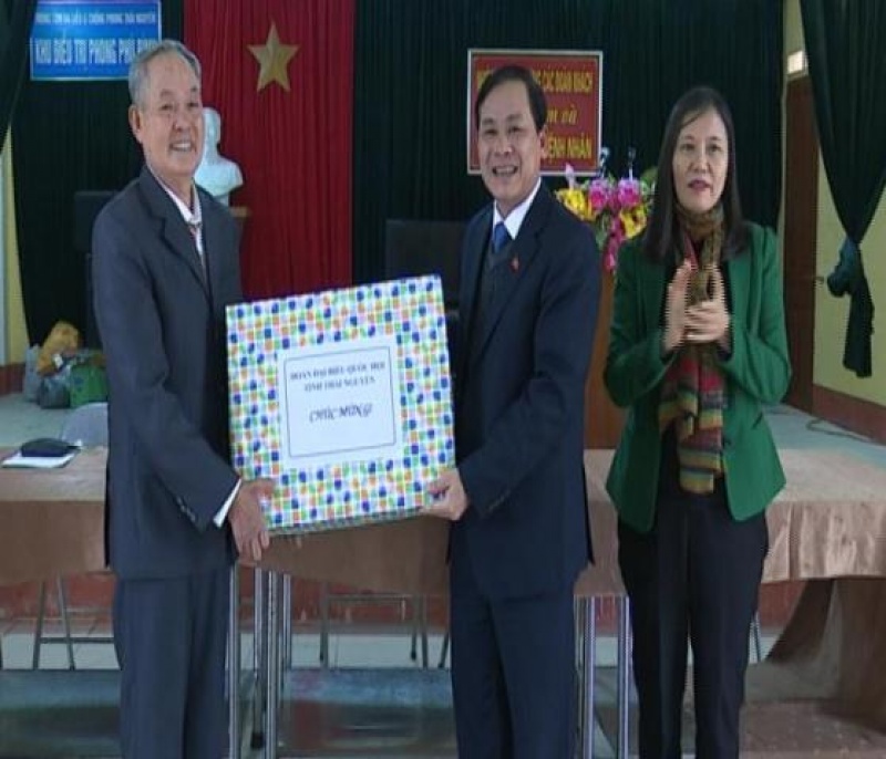 cac hoat dong tham tang qua nhan dip tet dinh dau 2017