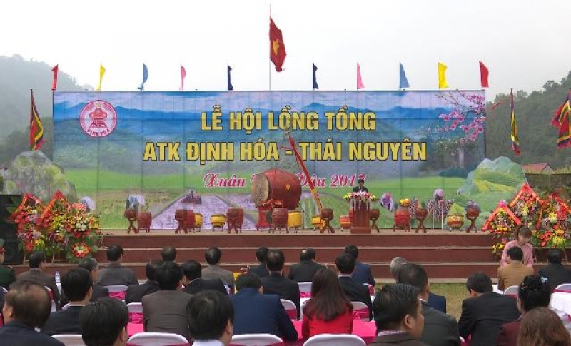 khai mac le hoi long tong atk dinh hoa 2017