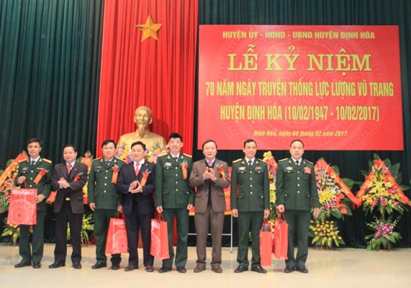 dinh hoa ky niem 70 nam ngay truyen thong luc luong vu trang