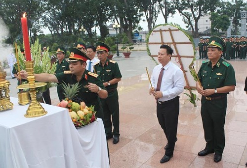 bo quo c pho ng kie m tra viec trien khai hoa t do ng ky nie m 70 nam nga y thuong binh liet si ta i quan khu 7 va quan doa n 4