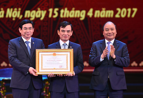 thu tuong mong muon bidv lot vao top 25 ngan hang lon nhat asean