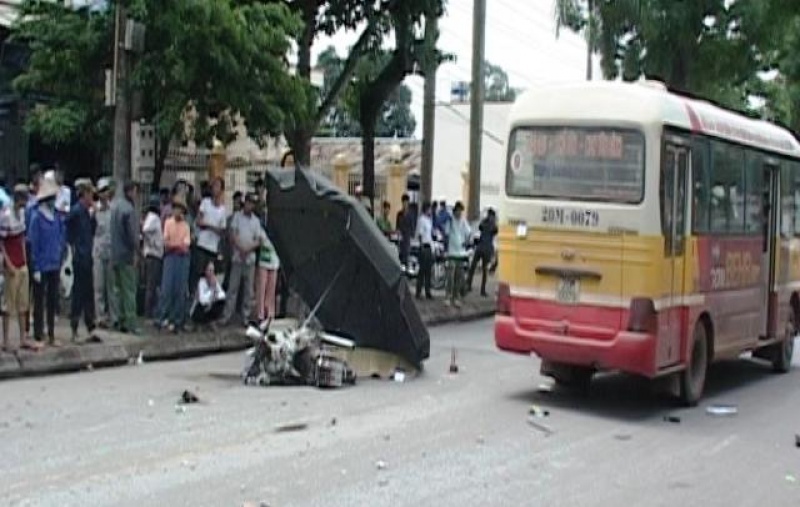 song cong tai nan giao thong nghiem trong lam mot nguoi tu vong
