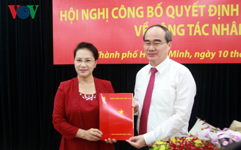 nguoi dan dat ky vong vao tan bi thu thanh uy tphcm nguyen thien nhan