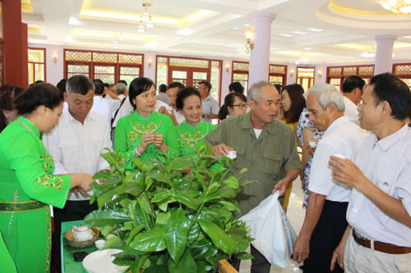 Hỗ trợ phát triển thương hiệu cho sản phẩm thủ công mỹ nghệ ho tro phat trien thuong hieu cho san pham thu cong my nghe