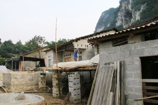 cao bang nong dan chap nhan roi xa co nghiep de song khoe hon