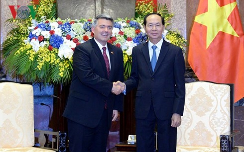 chu tich nuoc tran dai quang tiep thuong nghi sy hoa ky cory gardner