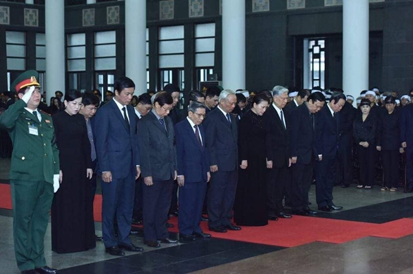 Lãnh đạo Đảng, Nhà nước viếng nguyên Chủ tịch nước Lê Đức Anh lanh dao dang nha nuoc vieng nguyen chu tich nuoc le duc anh