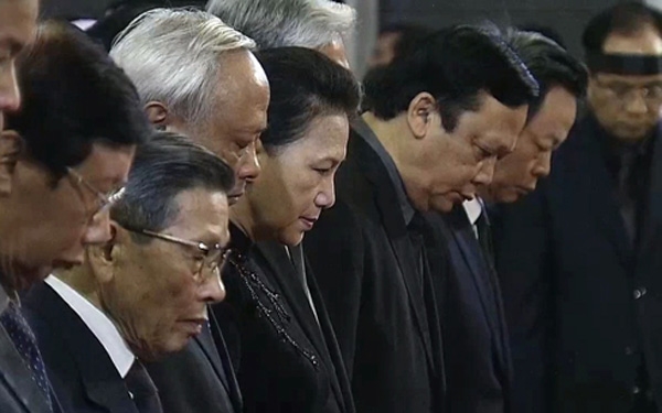 Lãnh đạo Đảng, Nhà nước viếng nguyên Chủ tịch nước Lê Đức Anh lanh dao dang nha nuoc vieng nguyen chu tich nuoc le duc anh