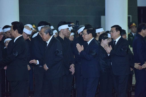 Lãnh đạo Đảng, Nhà nước viếng nguyên Chủ tịch nước Lê Đức Anh lanh dao dang nha nuoc vieng nguyen chu tich nuoc le duc anh