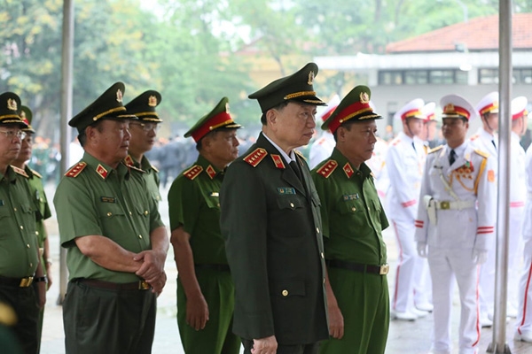 Lãnh đạo Đảng, Nhà nước viếng nguyên Chủ tịch nước Lê Đức Anh lanh dao dang nha nuoc vieng nguyen chu tich nuoc le duc anh