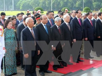 Lãnh đạo Đảng, Nhà nước vào Lăng viếng Chủ tịch Hồ Chí Minh
