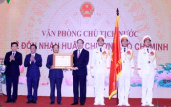 Văn phòng Chủ tịch nước đón nhận Huân chương Hồ Chí Minh