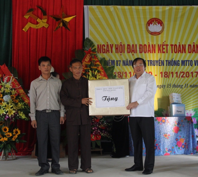 thai nguyen tung bung ngay hoi dai doan ket toan dan toc tai cac dia phuong