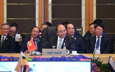 asean dong thuan ve bao ve va thuc day quyen cua nguoi lao dong di cu