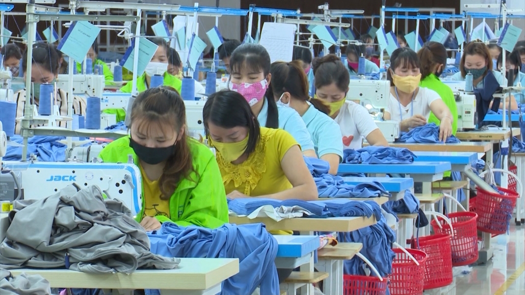 Ngành may mặc nỗ lực vượt khó trong năm 2020