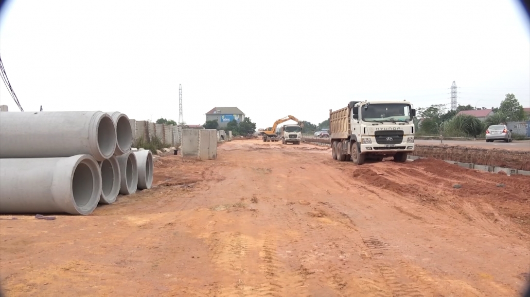 Phấn đấu giải ngân 100% kế hoạch vốn đầu tư công Phấn đấu giải ngân 100% kế hoạch vốn đầu tư công