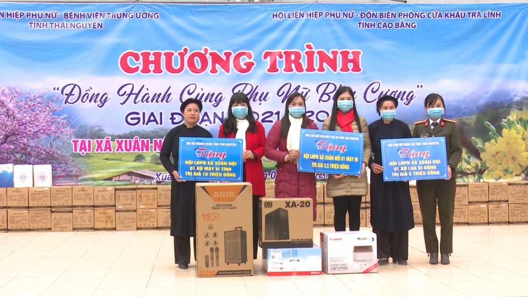 Mang Tết đến vùng biên cương Mang Tết đến vùng biên cương