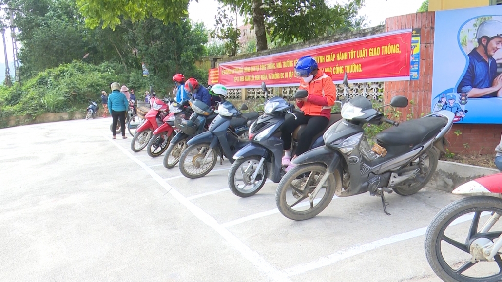 Võ Nhai thực hiện giáo dục an toàn giao thông tại các trường học Võ Nhai thực hiện giáo dục an toàn giao thông tại các trường học