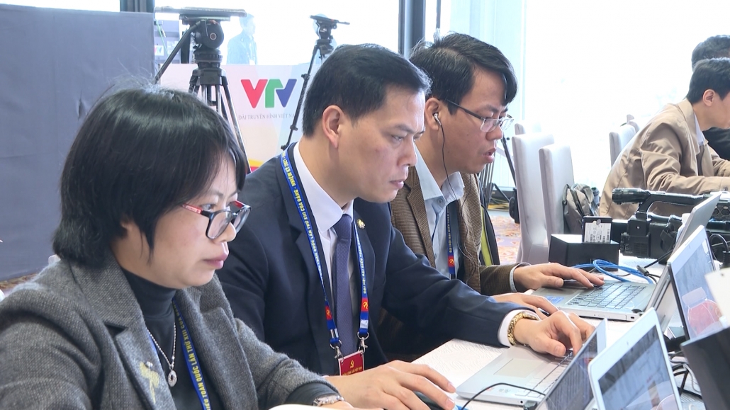 Sôi nổi các hoạt động báo chí đưa tin về Đại hội đại biểu lần thứ XIII của Đảng Sôi nổi các hoạt động báo chí đưa tin về Đại hội đại biểu lần thứ XIII của Đảng