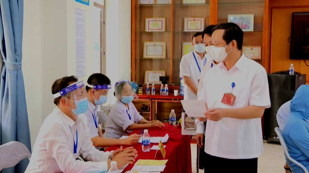 Lãnh đạo tỉnh kiểm tra công tác bầu cử tại các địa phương Lãnh đạo tỉnh kiểm tra công tác bầu cử tại các địa phương