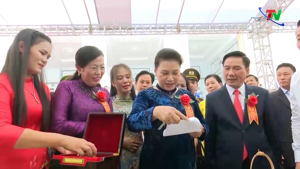 undefined Triển lãm sản phẩm nông nghiệp, công nghiệp tiêu biểu tỉnh Thái Nguyên