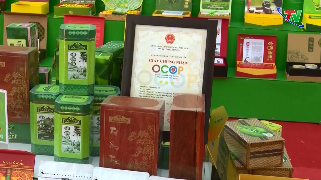 undefined Triển lãm sản phẩm nông nghiệp, công nghiệp tiêu biểu tỉnh Thái Nguyên