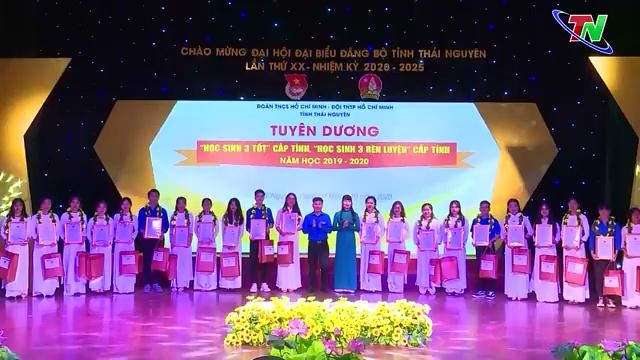 Tuyên dương  học sinh “3 tốt” và “3 rèn luyện”