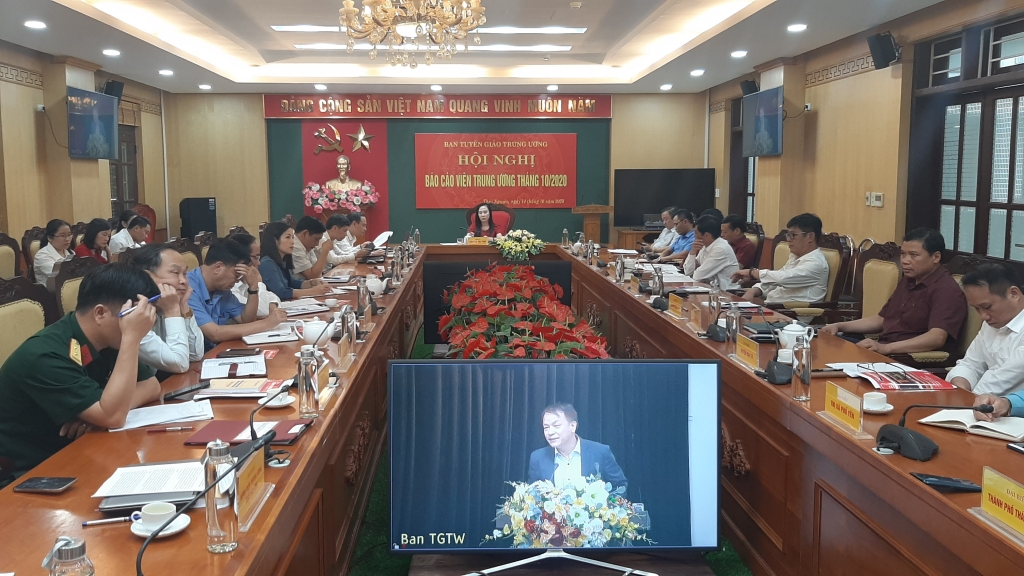 Tiếp tục tuyên truyền về thành công của đại hội Đảng các cấp (PS CTTS 14-10) Tiếp tục tuyên truyền về thành công của đại hội Đảng các cấp (PS CTTS 14-10)