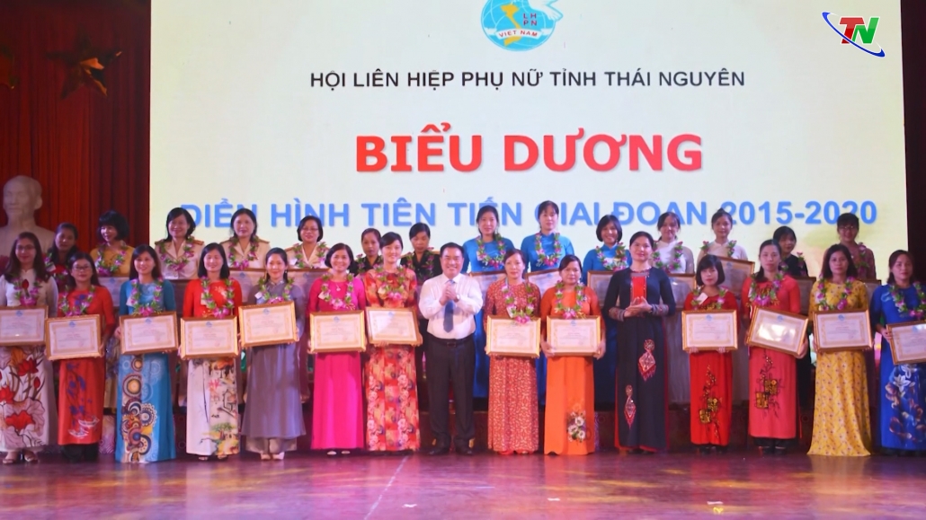 Tiếp nối truyền thống 90 năm thành lập Hội Liên hiệp Phụ nữ Việt Nam Tiếp nối truyền thống 90 năm thành lập Hội Liên hiệp Phụ nữ Việt Nam