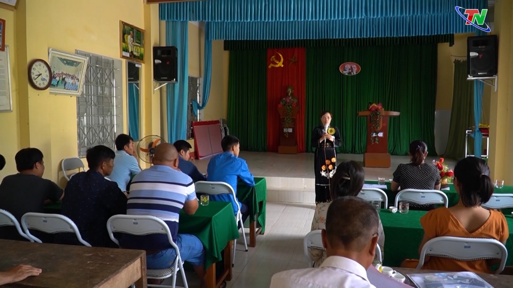 Tiếp nối truyền thống 90 năm thành lập Hội Liên hiệp Phụ nữ Việt Nam Tiếp nối truyền thống 90 năm thành lập Hội Liên hiệp Phụ nữ Việt Nam