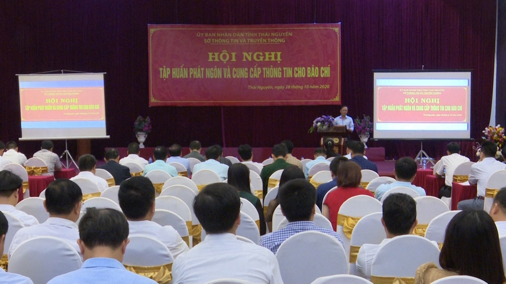 Tập huấn kỹ năng phát ngôn và cung cấp thông tin cho báo chí Tập huấn kỹ năng phát ngôn và cung cấp thông tin cho báo chí