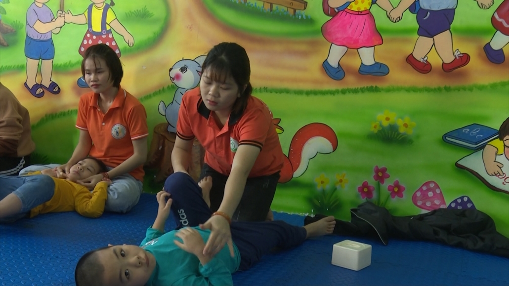 Can thiệp sớm cho trẻ tự kỷ - cơ hội giúp trẻ hòa nhập cộng đồng