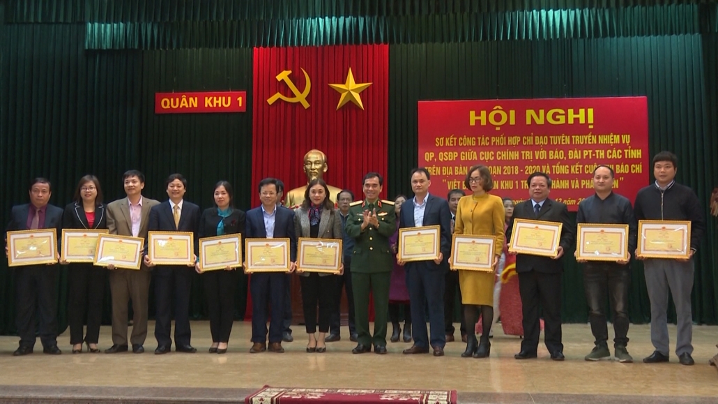 Sơ kết công tác phối hợp tuyên truyền nhiệm vụ quốc phòng, quân sự địa phương