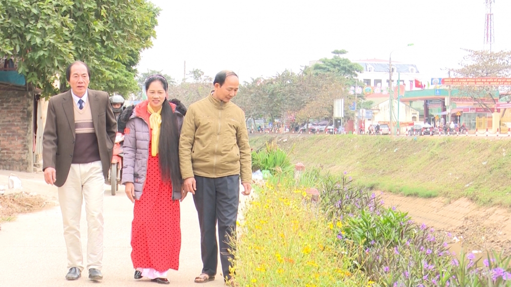 Người bí thư chi bộ gương mẫu, trách nhiệm ( CM Người cao tuổi 24-12) Người bí thư chi bộ gương mẫu, trách nhiệm ( CM Người cao tuổi 24-12)