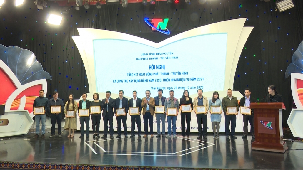 Nhiều cơ quan, đơn vị trên địa bàn tỉnh tổ chức triển khai nhiệm vụ năm 2021 Nhiều cơ quan, đơn vị trên địa bàn tỉnh tổ chức triển khai nhiệm vụ năm 2021