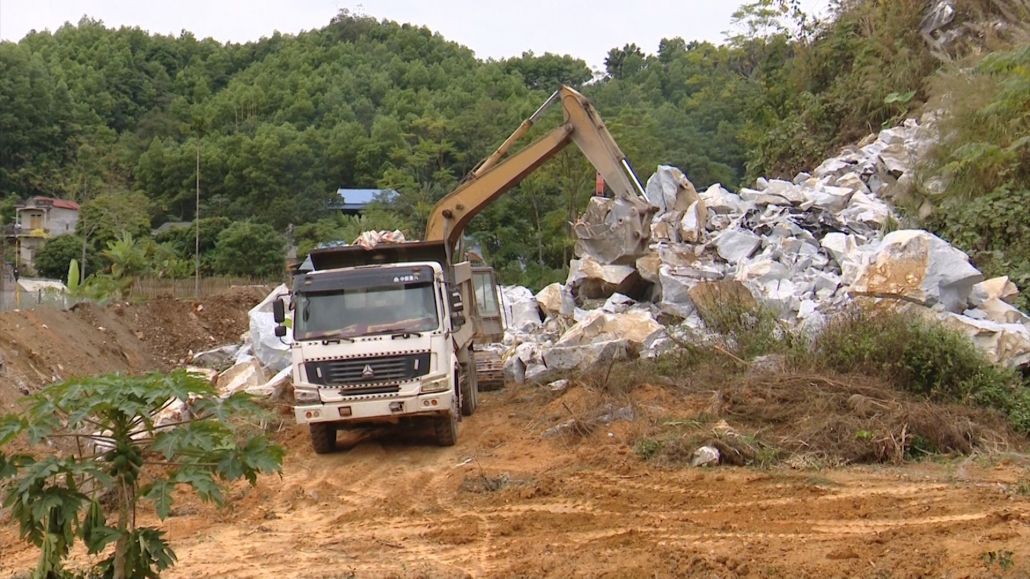 Định Hóa: Khắc phục, xử lý sạt lở đá tại xóm Nà Khao, xã Trung Hội Định Hóa: Khắc phục, xử lý sạt lở đá tại xóm Nà Khao, xã Trung Hội