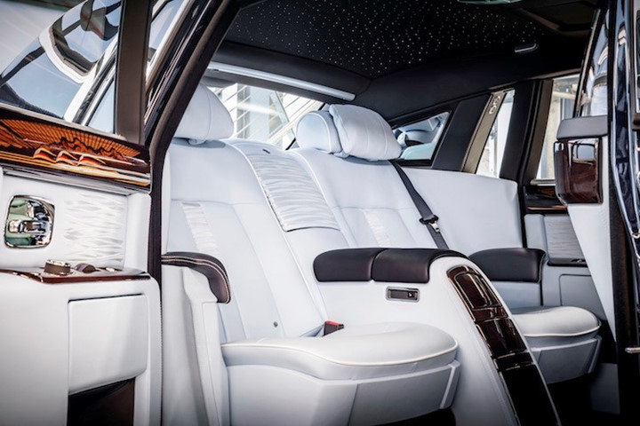 rolls royce ra mat phien ban phantom cuoi cung