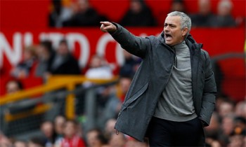 Mourinho lo kết quả tệ trên sân nhà khiến Man Utd khó vào top 4