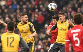 Arsenal - Bayern: Trận cầu thủ tục