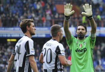 Buffon lập kỷ lục mới trong chiến thắng của Juventus