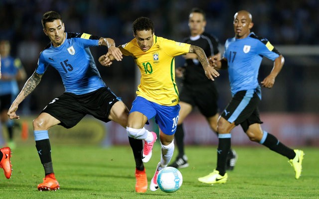 brazil paraguay ai ngan noi selecao